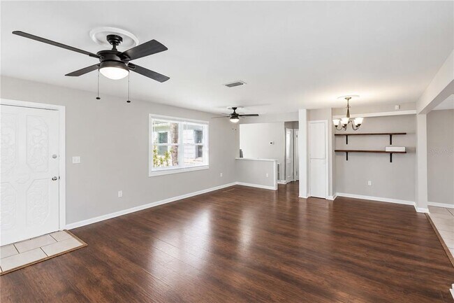 Foto del edificio - 1517 W River Shore Way