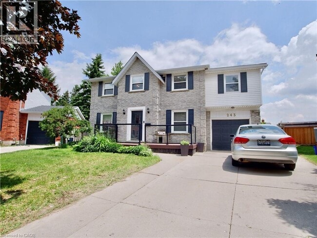 Building Photo - 243 Rosebank Pl