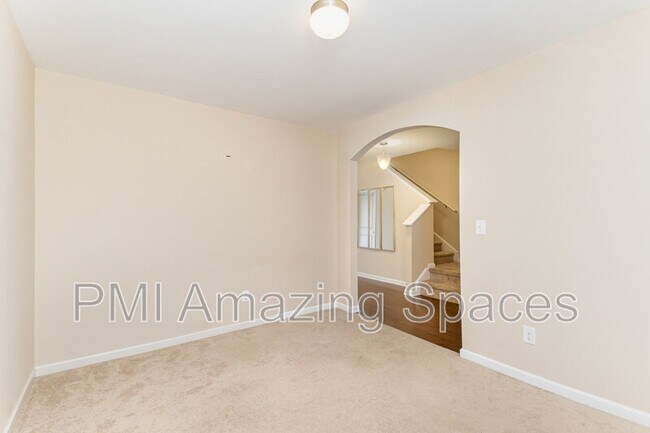 Building Photo - 4524 Stone Mountain Dr