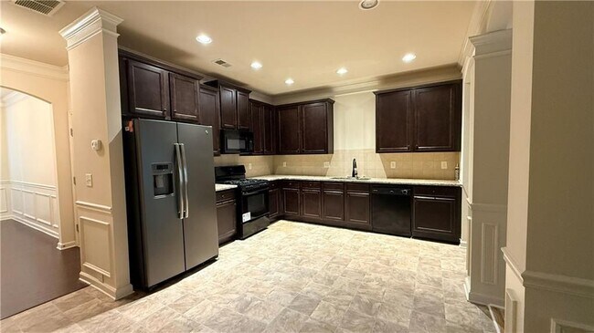 Foto del edificio - 333 Knelston Oak Dr NE