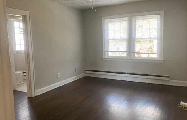 Building Photo - 415-419-423 Probasco Street