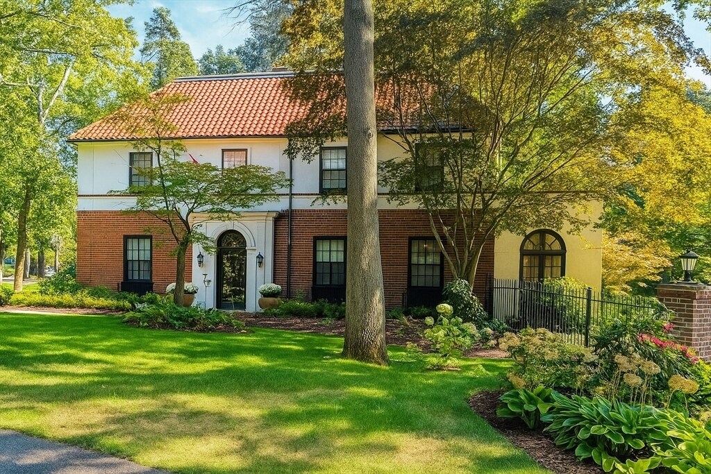 Foto principal - 177 Springfield St