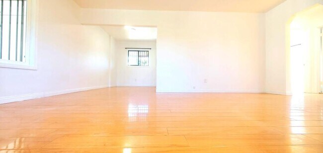 Foto del edificio - 3106 San Pierre Dr