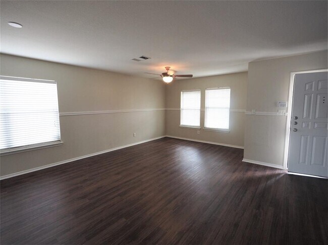 Foto del edificio - 4106 Cisco Valley Dr