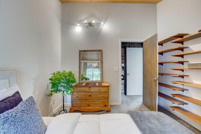 Foto del edificio - 301 Overlook Ln