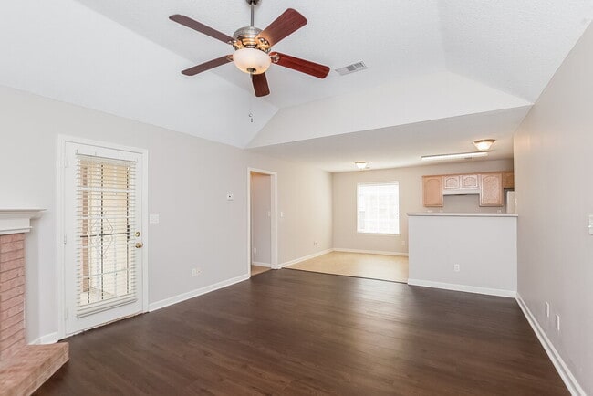 Building Photo - 1106 Cross Wood Ln