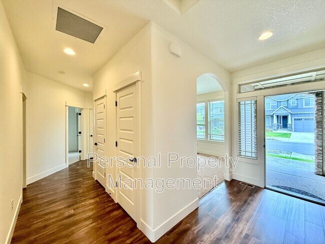 Building Photo - 5804 NE 133rd St