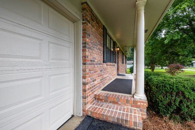 Building Photo - 11635 Jenkins Rd