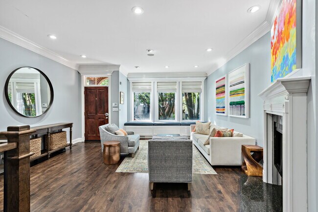 Foto del edificio - 2326 W Charleston St