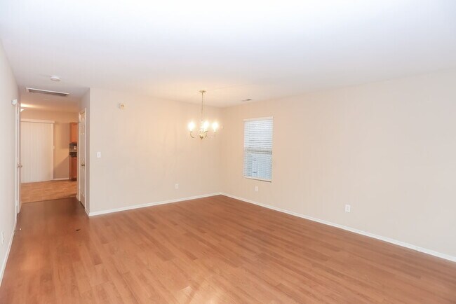 Foto del edificio - 9403 Swallowtail Ln