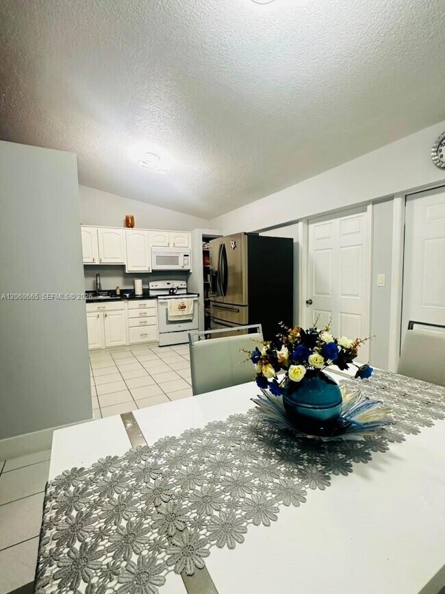 Foto del edificio - 7097 SW 152nd Pl