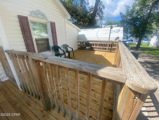 Building Photo - 374 Massalina Dr
