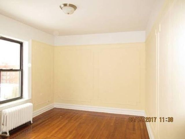 Foto principal - 4160 Bowne St