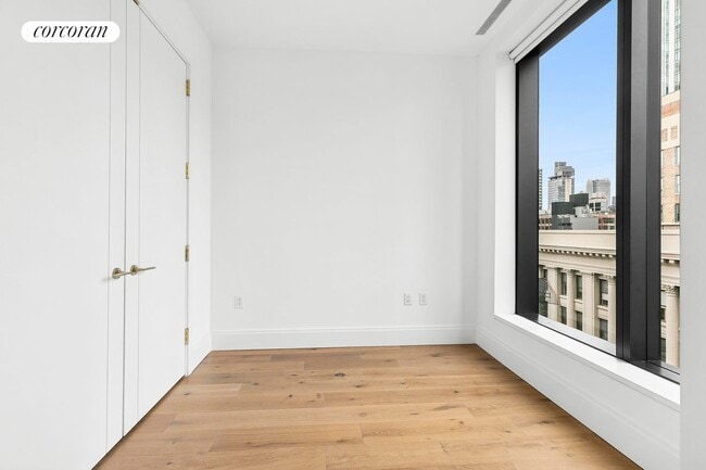 Building Photo - 30 E 29th St