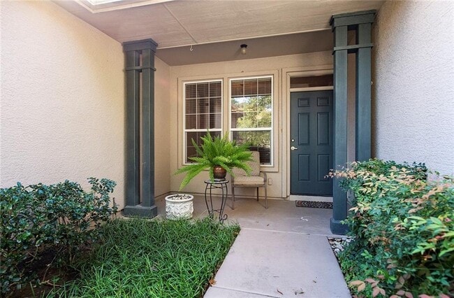 Building Photo - 129 Dewberry Dr