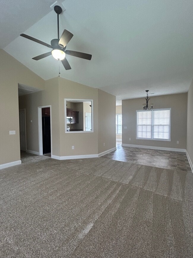 Building Photo - 107 Silver Peak Dr