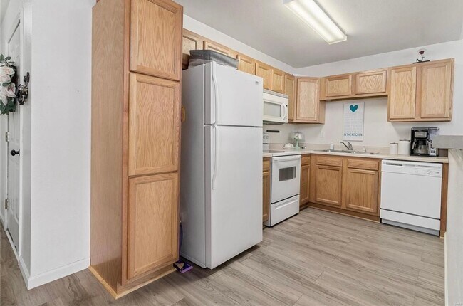 Foto del edificio - Duplex close to post