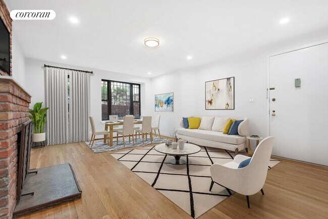 Foto del edificio - 250 W 74th St