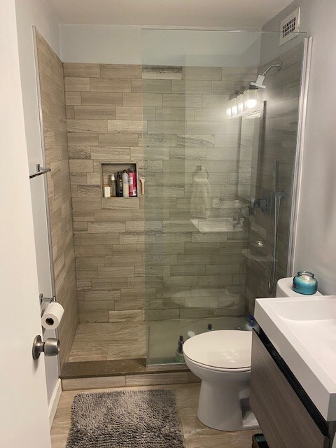 Updated Bathroom - 88 W Schiller St