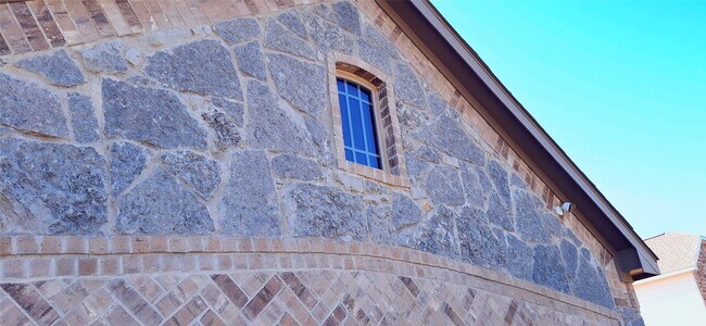 Foto del edificio - 11263 White Rock Rd