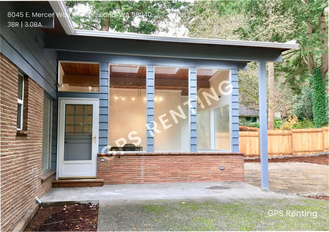 Photo - 8045 E Mercer Way House