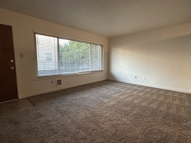 Photo - 5926 Fauntleroy Wy SW Apartment