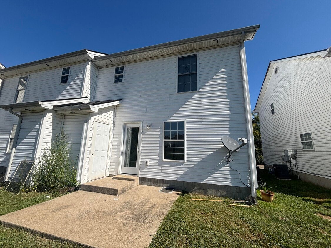 Foto del edificio - 2708 Hayden Park Ln