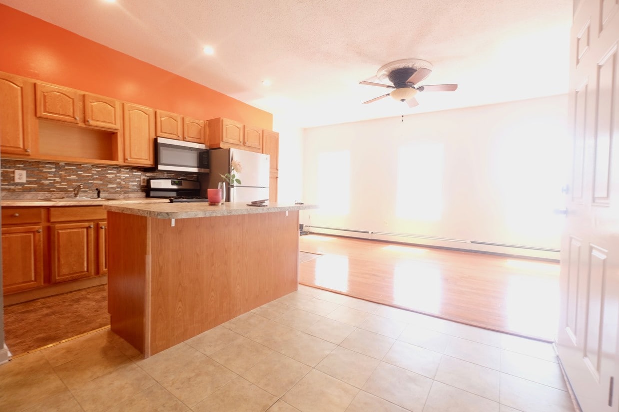 Foto del edificio - 540 Monroe St