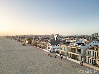 Building Photo - 2500 W Oceanfront