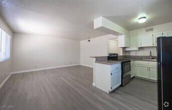 Building Photo - 5336 Mancos Ct