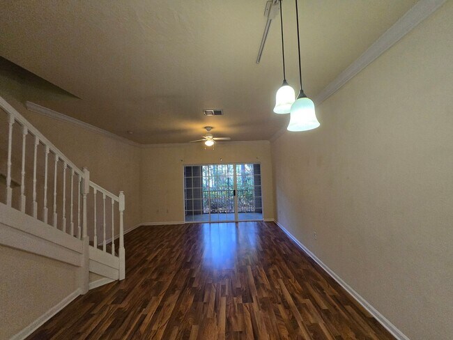 Foto del edificio - 2/2.5 Townhome in Magnolia Place