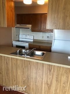 Foto del edificio - 24170 Ashford Ln