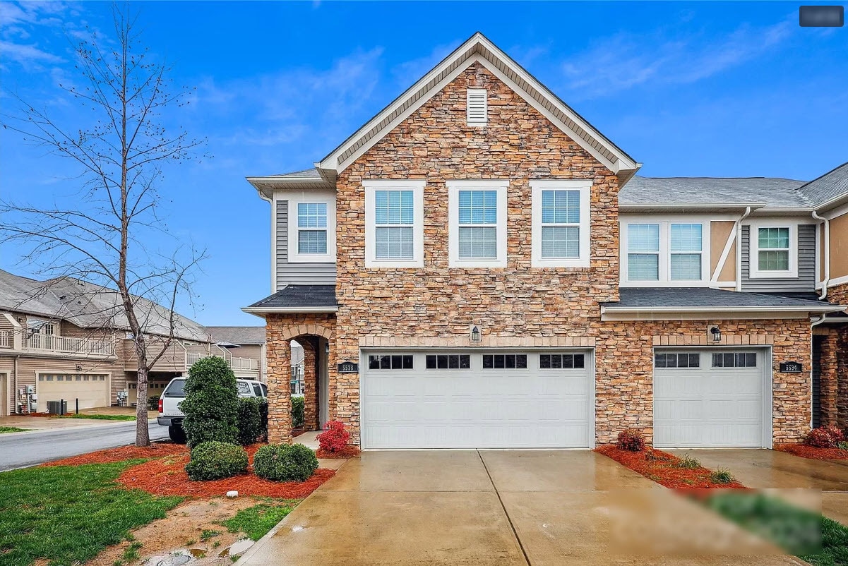 5538 Trieg Dr, Charlotte, NC 28278 Townhome Rentals in Charlotte NC