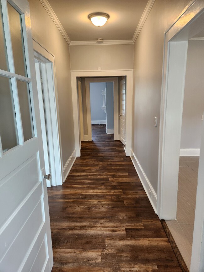 Hallway entering home - 1610 Lowder St