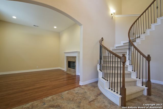 Building Photo - 303 Great Blueoak