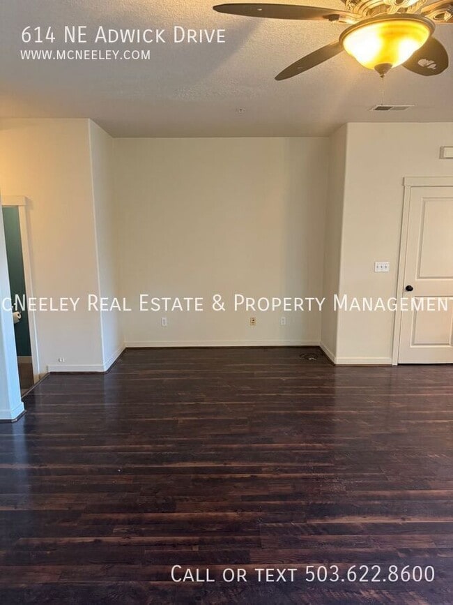 Building Photo - 614 NE Adwick Dr