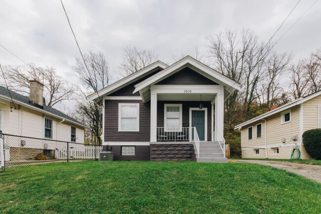 Building Photo - 3508 Tarpis Ave