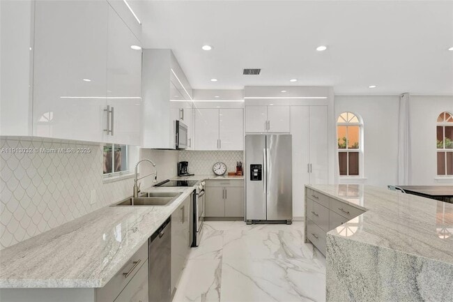 Photo - 407 SW 17th St Townhome