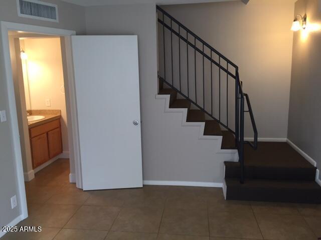 Building Photo - 1261 N Granite Reef Rd