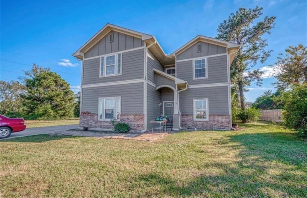 Foto principal - 511 Dahlia St
