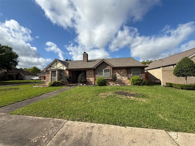 Building Photo - 214 Kings Ct