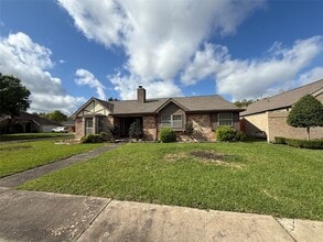 Building Photo - 214 Kings Ct