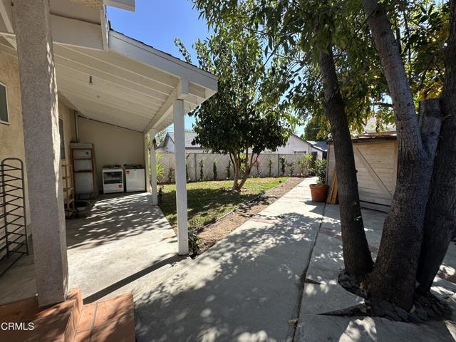 Building Photo - 9710 Kester Ave