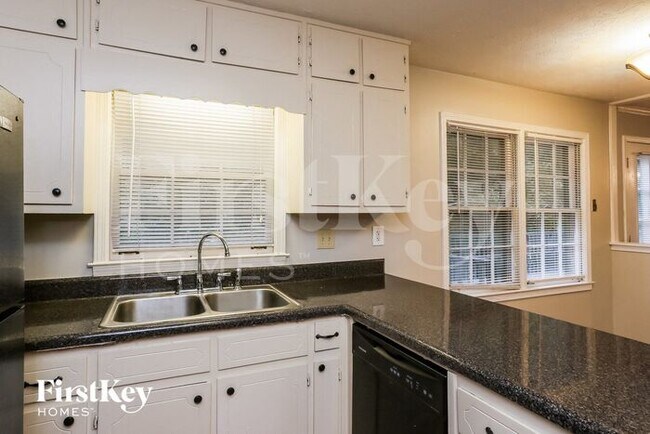 Foto del edificio - 4603 Eberline Ct