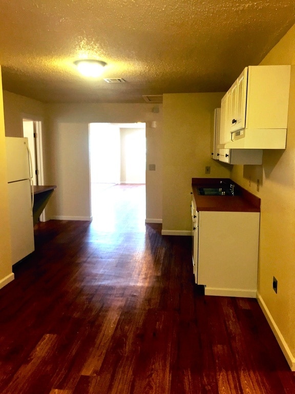 Foto del edificio - 632 NE 6th St