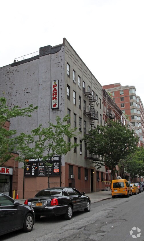 158-160 E 97th ¡St - 158-160 E 97th St