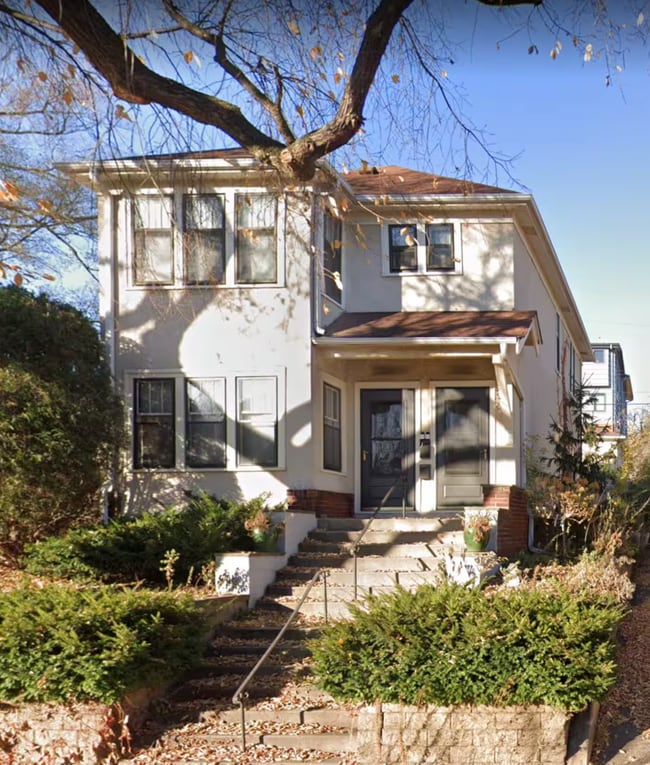 Building Photo - 3452 Girard Ave S