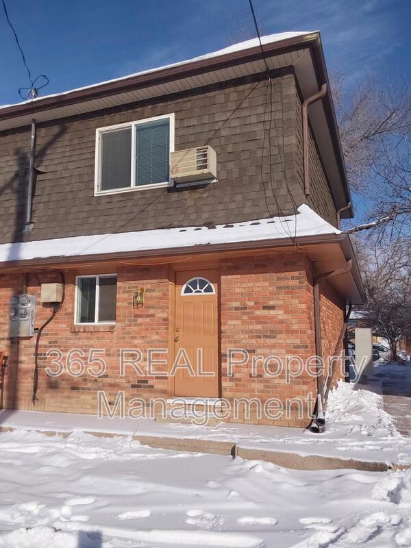 Foto principal - 1482 East 16th Street