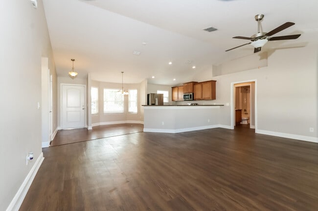 Foto del edificio - 4258 SW Tuscol St