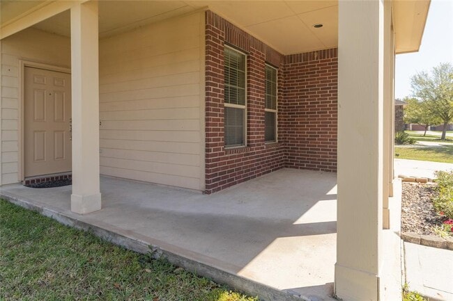 Building Photo - 21527 Cotton Valley Ln
